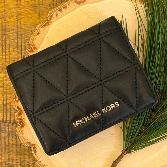 Michael Kors Handbags - Michael Kors money pieces black flap cardholder